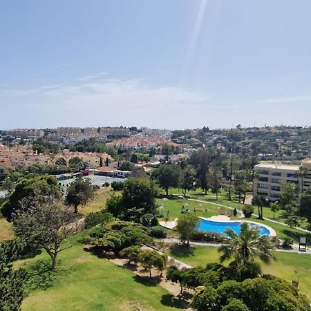 Modern Apartment With Stunning Views Marbella Buitenkant foto
