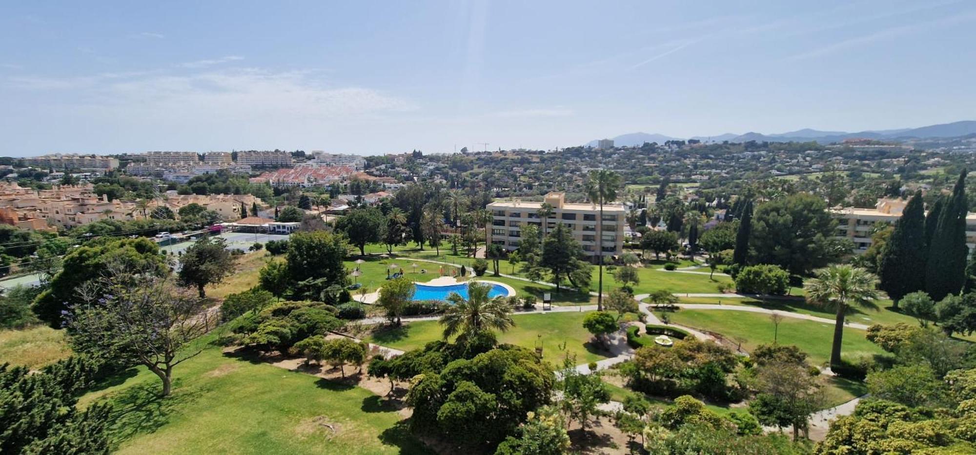 Modern Apartment With Stunning Views Marbella Buitenkant foto